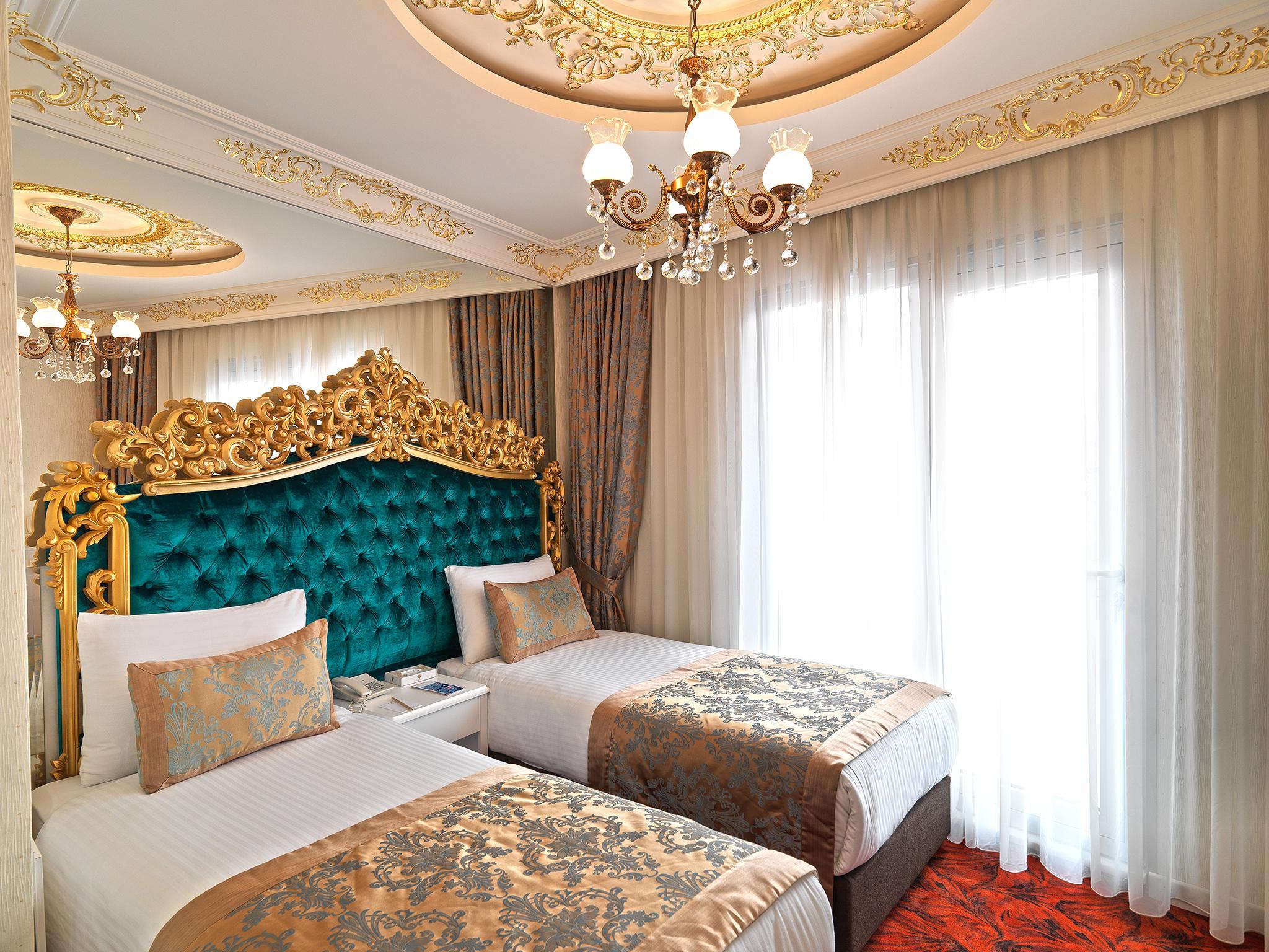 White Monarch Hotel Istanbul Exterior photo