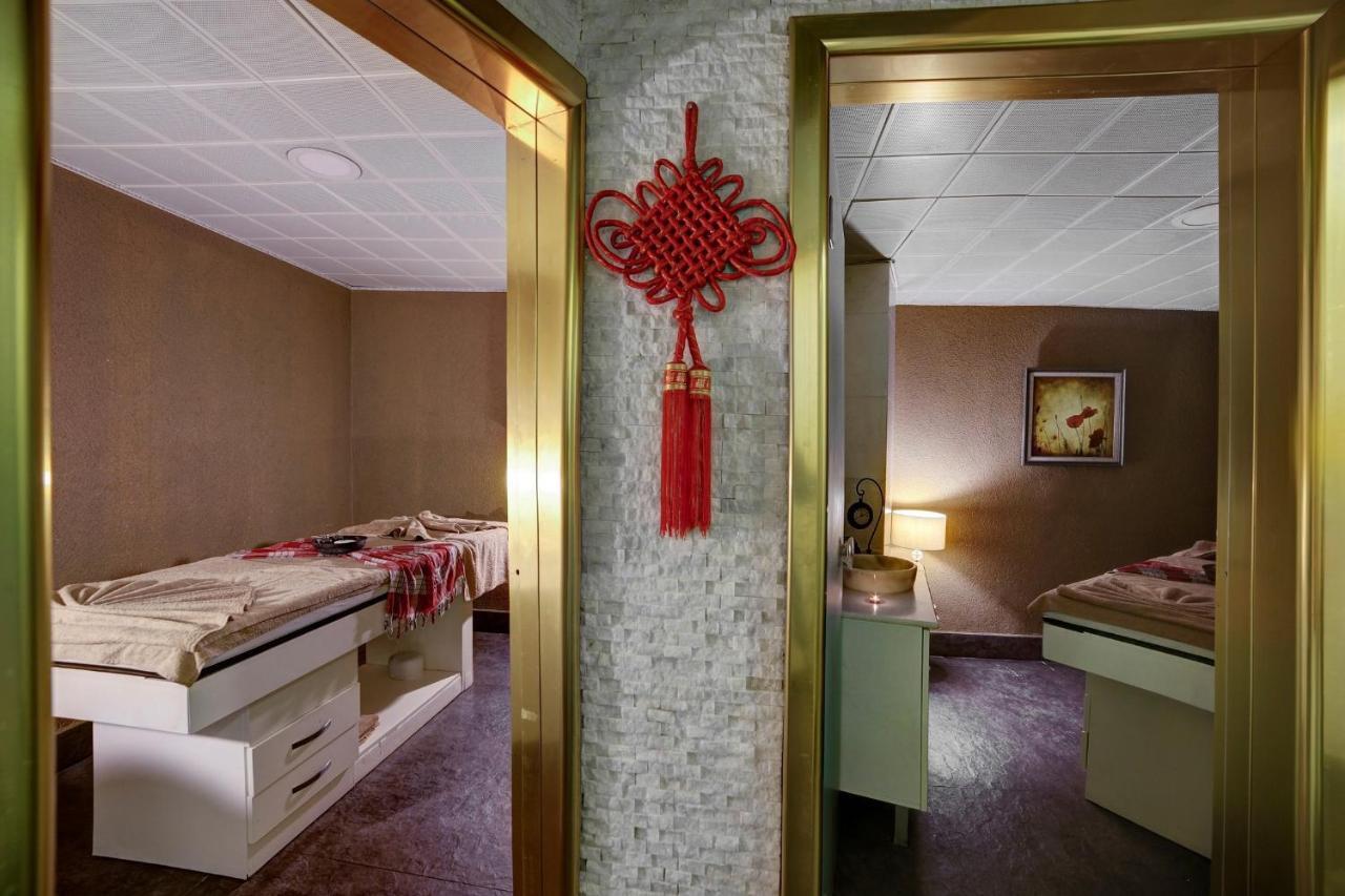 White Monarch Hotel Istanbul Exterior photo